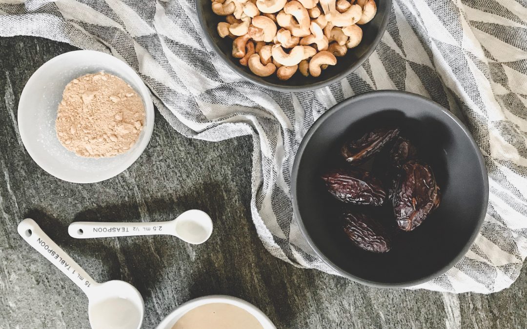 Salted Tahini Maca Fudge Rezept von Deliciously Ella